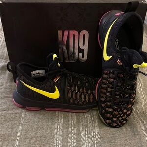 Nike Zoom KD 9 Unlimited Size 10 | Great Condition | With Box